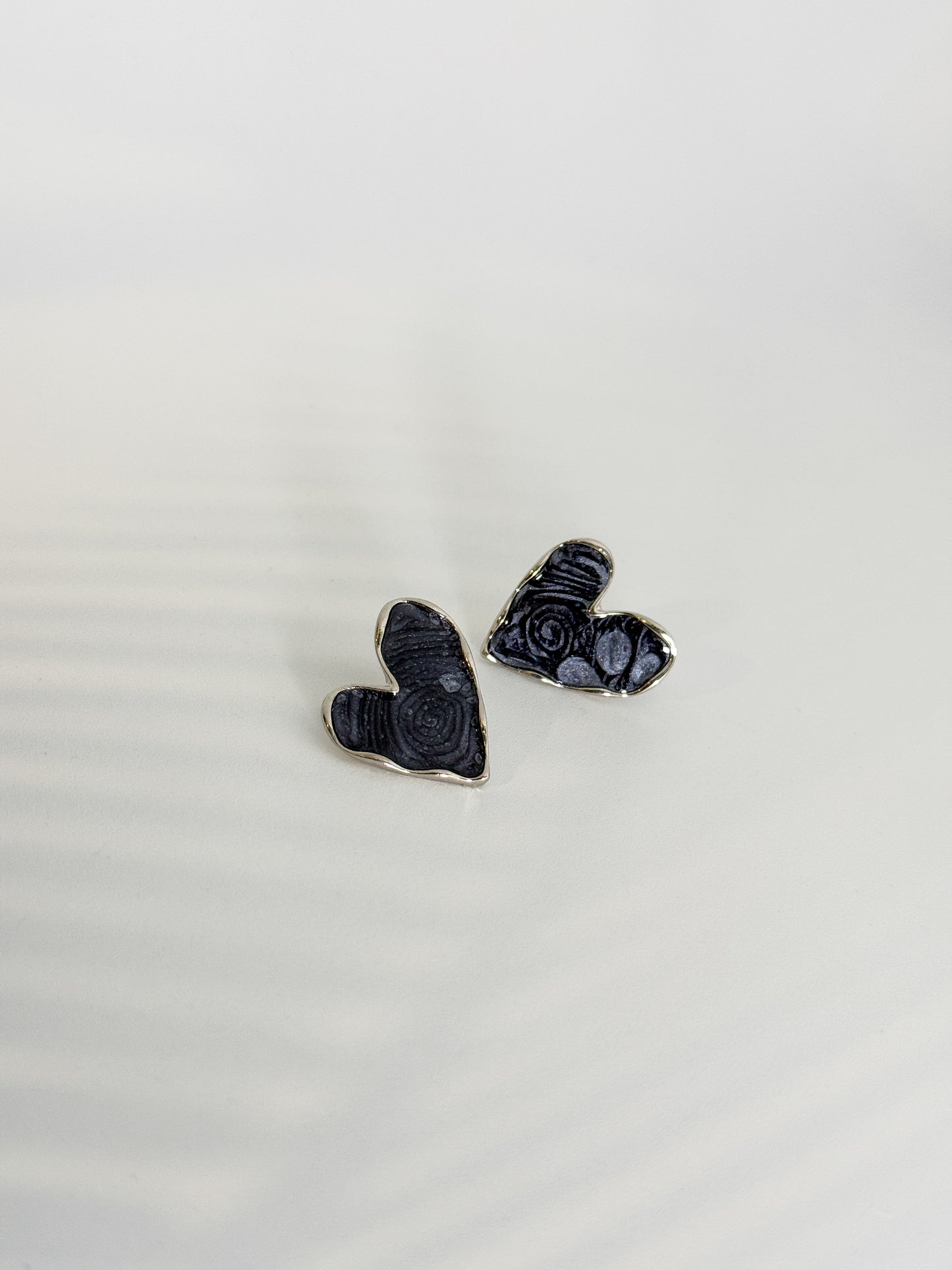 Classic everyday gray earrings in sterling silver