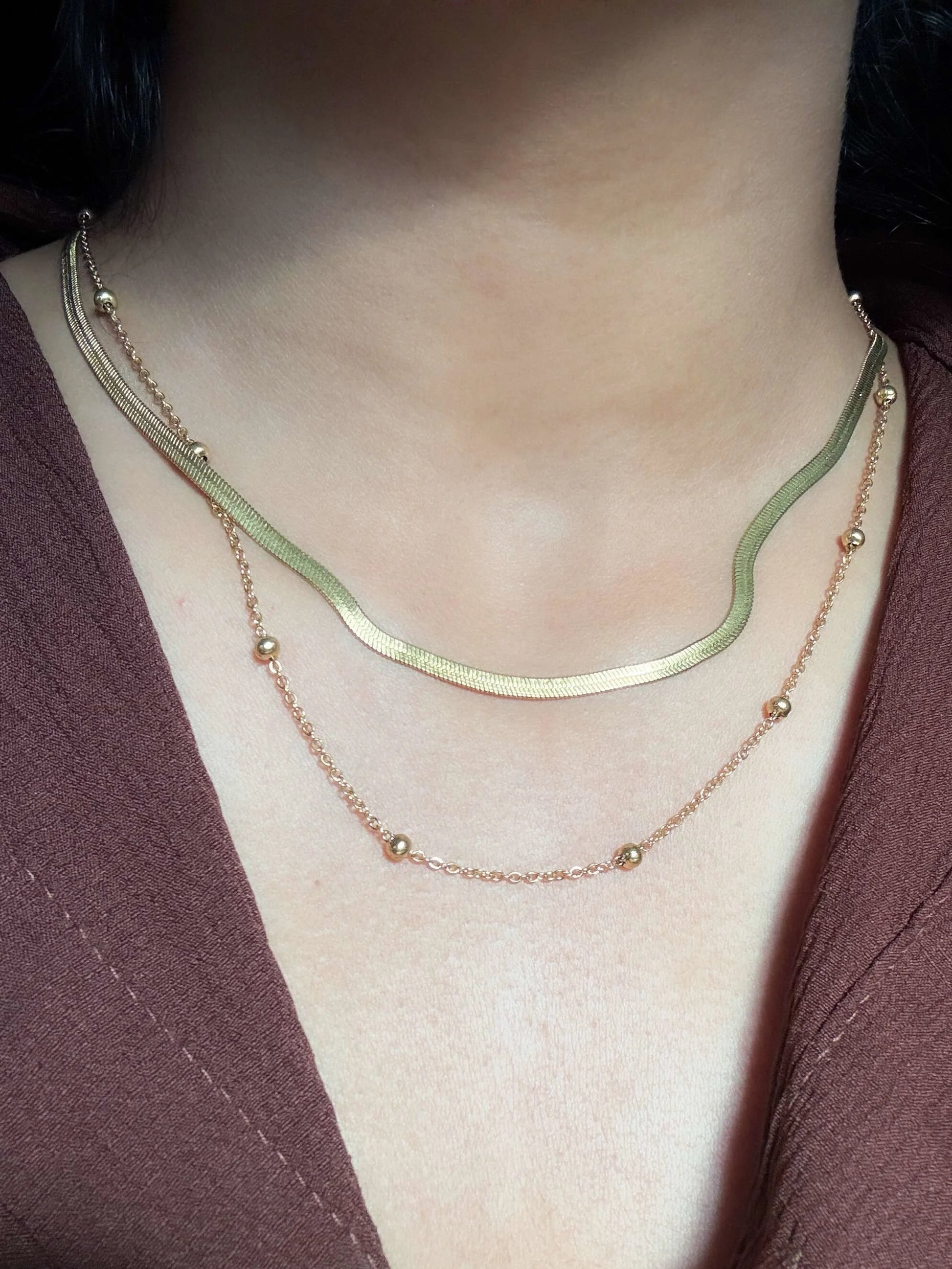 Model wearing anti tarnish Gold necklace